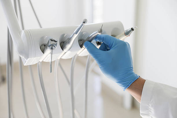 Professional Tooth Extraction technician working in Springville, UT